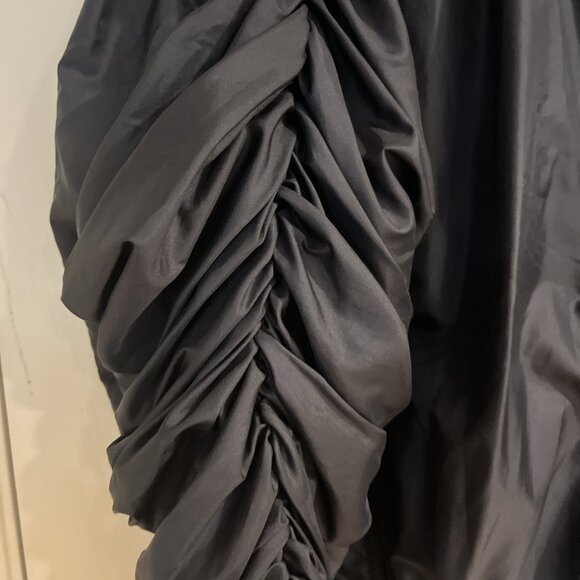 Bogner Women's Black Ski Jacket US 14 Ruched Sleeves W/zippers Zippered Pockets - Picture 2 of 11